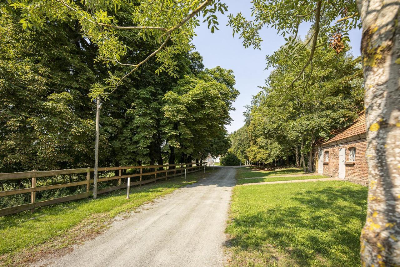 Апартаменти Ruhig Und Idyllische Lage, Strandnah, Gratis Nutzung Vom Ahoi Erlebnisbad Und Sauna In Sellin - Gutshaus Silvitz Fewo 02 Берген-ауф-Рюген Екстер'єр фото